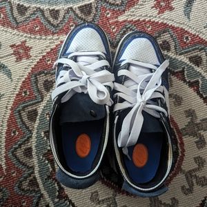 Heelys